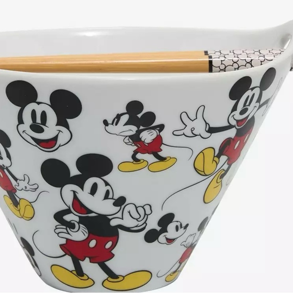 Disney Mickey Mouse Allover Print Ramen Bowl with Chopsticks NEW